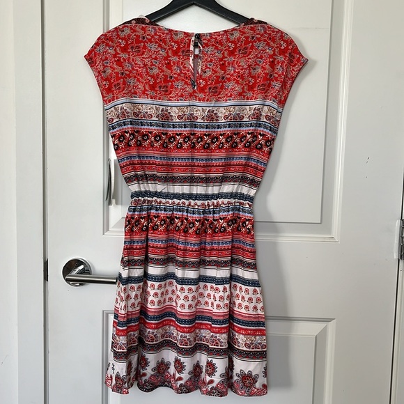 Twik Dress - Picture 2 of 2